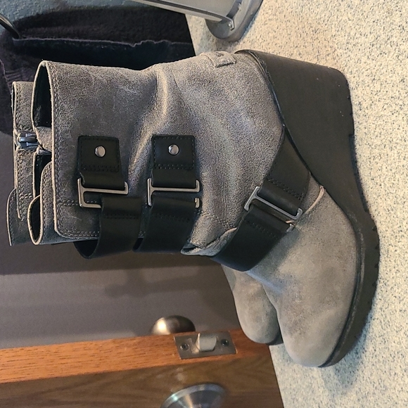 Sorel Shoes - Sorel After Hour Wedge Booties, sz 6